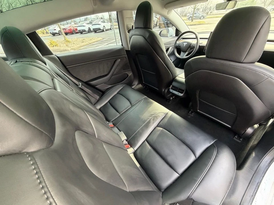 2019 Tesla Model 3 - Image 15 of 16