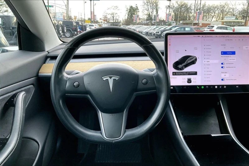 2019 Tesla Model 3 - Image 6 of 12