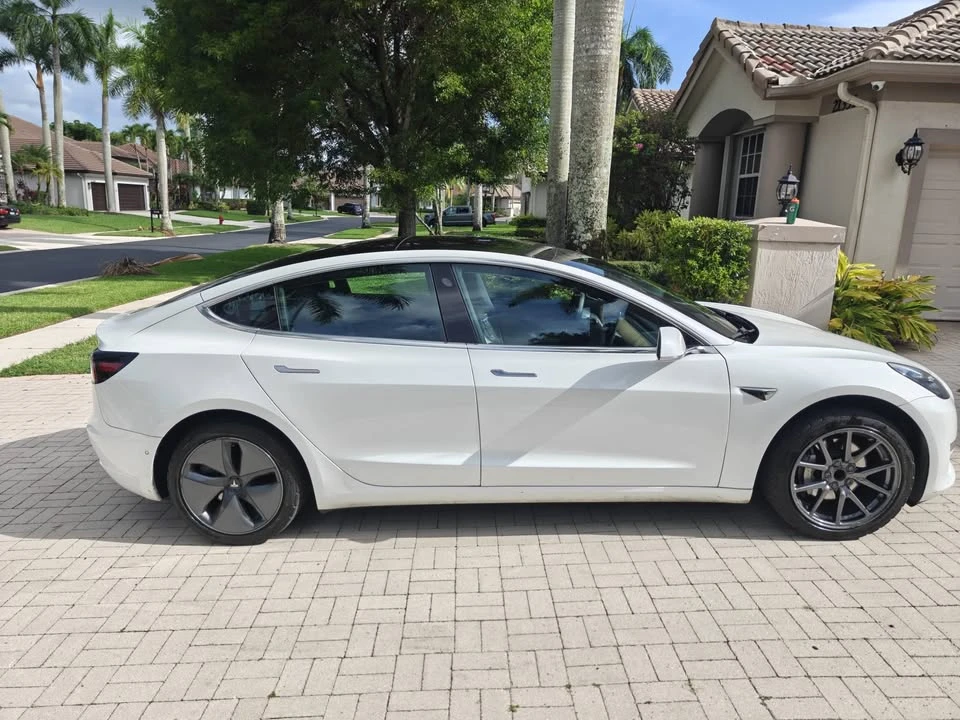 2019 Tesla Model 3 - Image 7 of 13