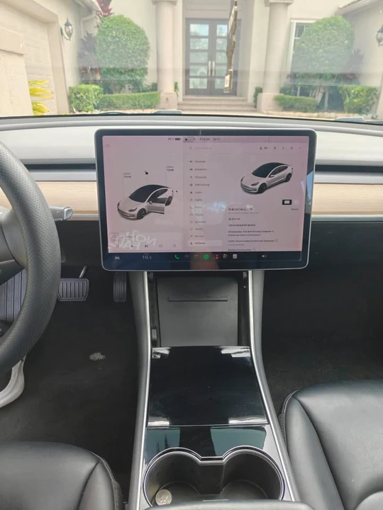 2019 Tesla Model 3 - Image 12 of 13