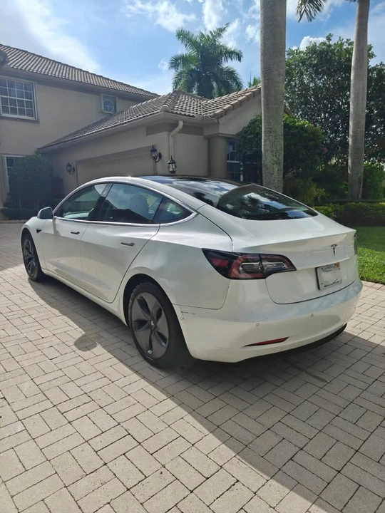 2019 Tesla Model 3 - Image 4 of 13