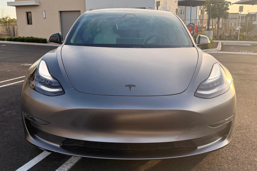 2019 Tesla Model 3 - Image 2 of 31