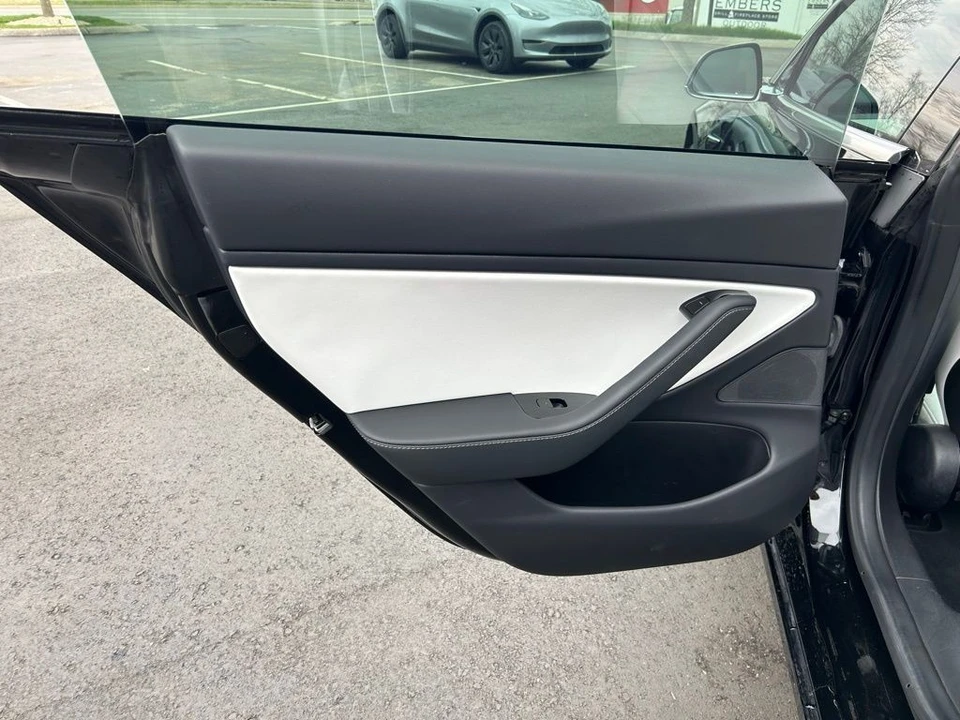 2019 Tesla Model 3 - Image 12 of 17