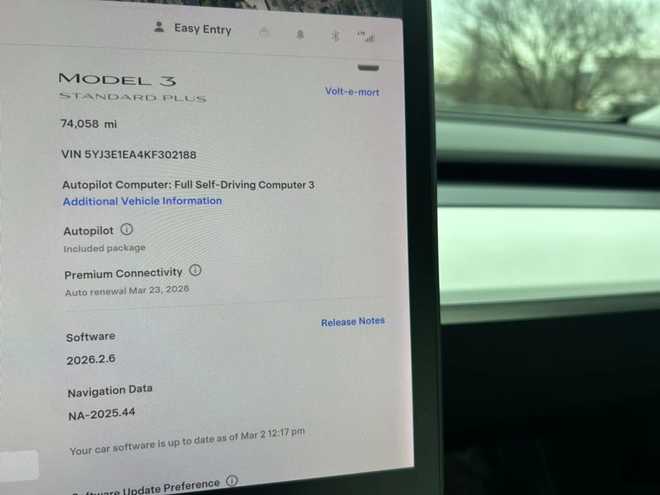 2019 Tesla Model 3 - Image 16 of 17