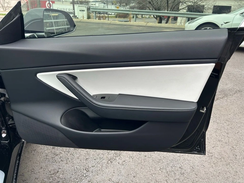 2019 Tesla Model 3 - Image 10 of 17
