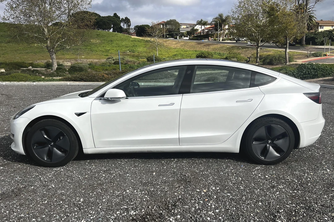 2019 Tesla Model 3 - Image 7 of 30