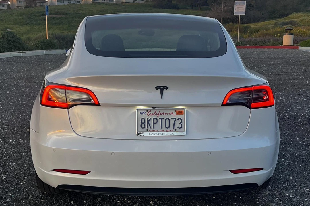 2019 Tesla Model 3 - Image 5 of 30