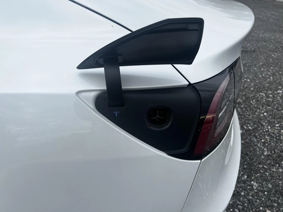 2019 Tesla Model 3 - Image 18 of 30