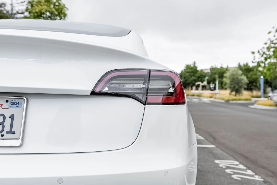 2019 Tesla Model 3 - Image 23 of 31