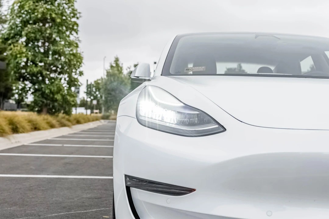 2019 Tesla Model 3 - Image 12 of 31