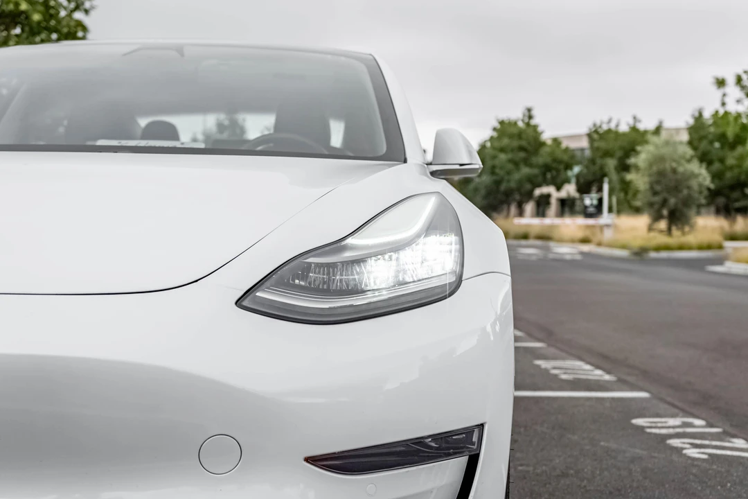 2019 Tesla Model 3 - Image 15 of 31