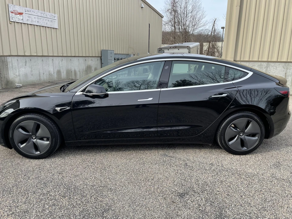 2019 Tesla Model 3 - Image 7 of 31