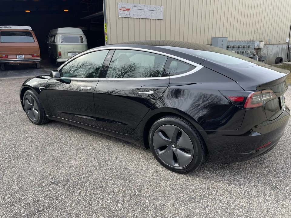2019 Tesla Model 3 - Image 8 of 31
