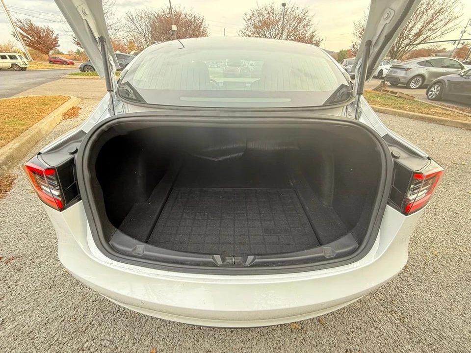 2019 Tesla Model 3 - Image 7 of 13