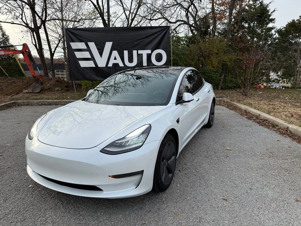 2019 Tesla Model 3 - Image 2 of 13