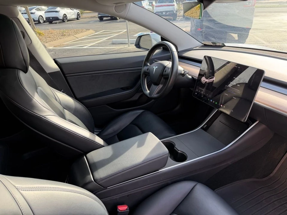 2019 Tesla Model 3 - Image 14 of 19