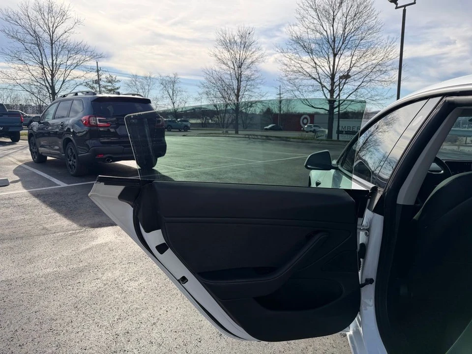 2019 Tesla Model 3 - Image 11 of 19