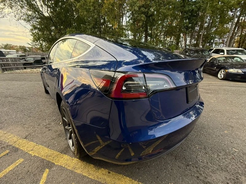 2019 Tesla Model 3 - Image 4 of 12