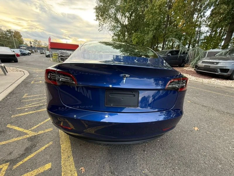 2019 Tesla Model 3 - Image 5 of 12