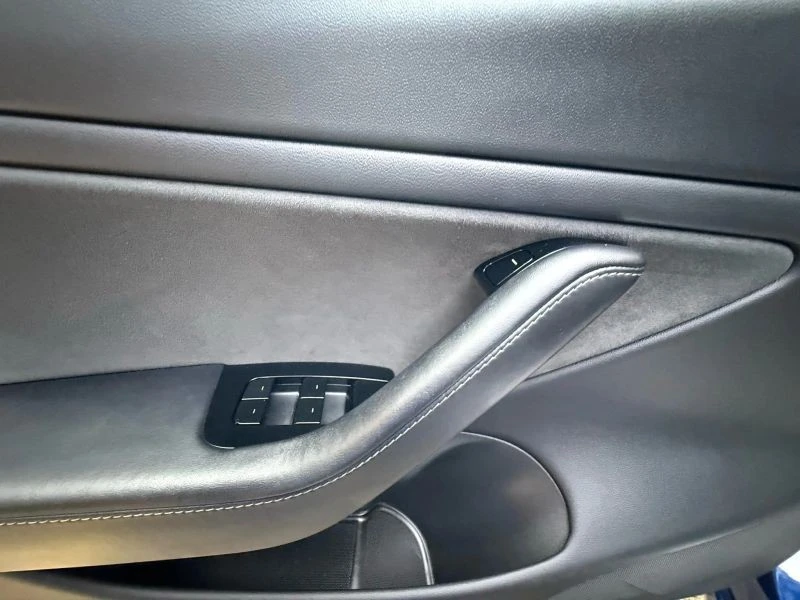 2019 Tesla Model 3 - Image 9 of 12