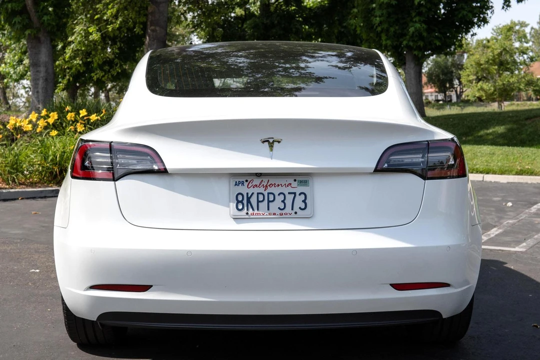 2019 Tesla Model 3 - Image 5 of 31