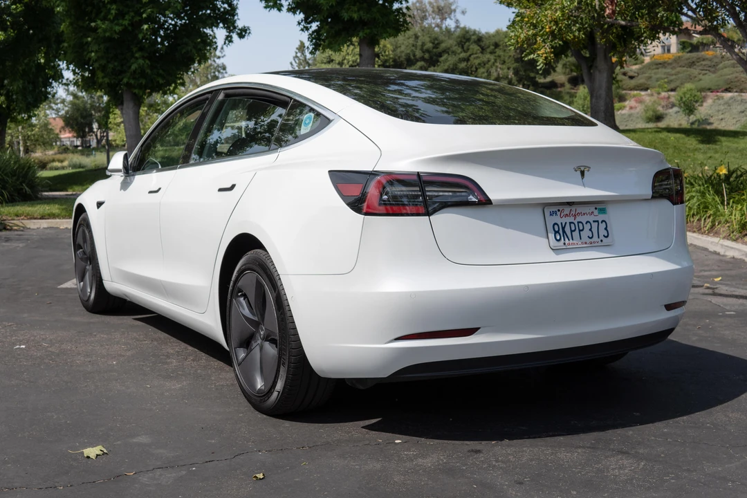 2019 Tesla Model 3 - Image 10 of 31