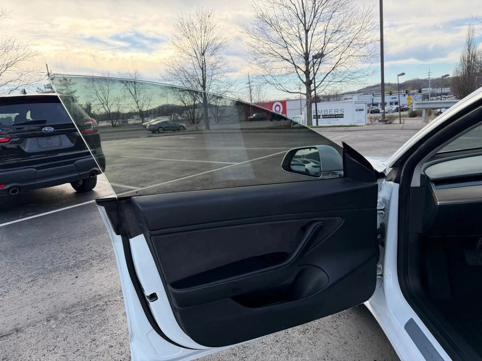 2019 Tesla Model 3 - Image 6 of 17