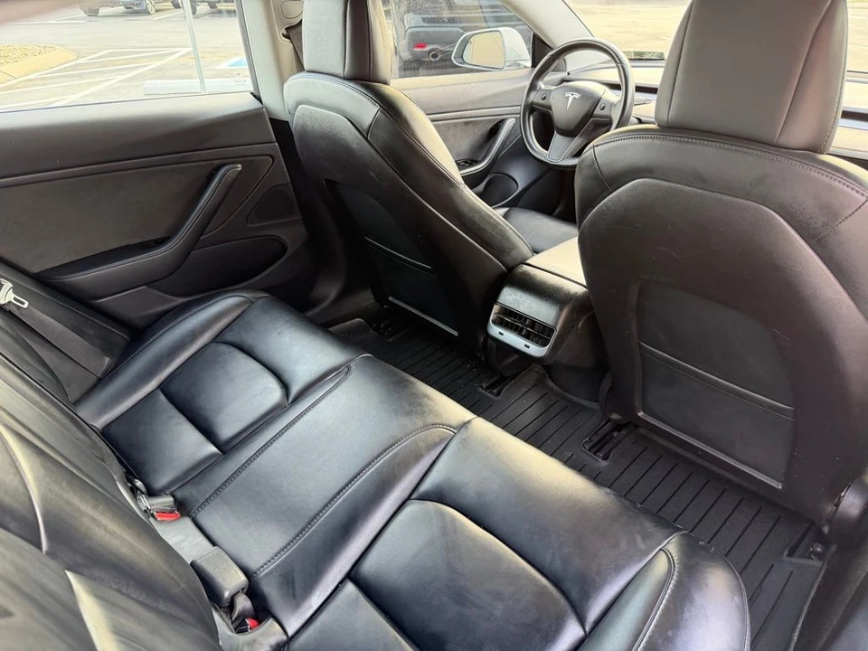 2019 Tesla Model 3 - Image 16 of 17