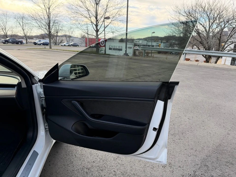 2019 Tesla Model 3 - Image 11 of 17