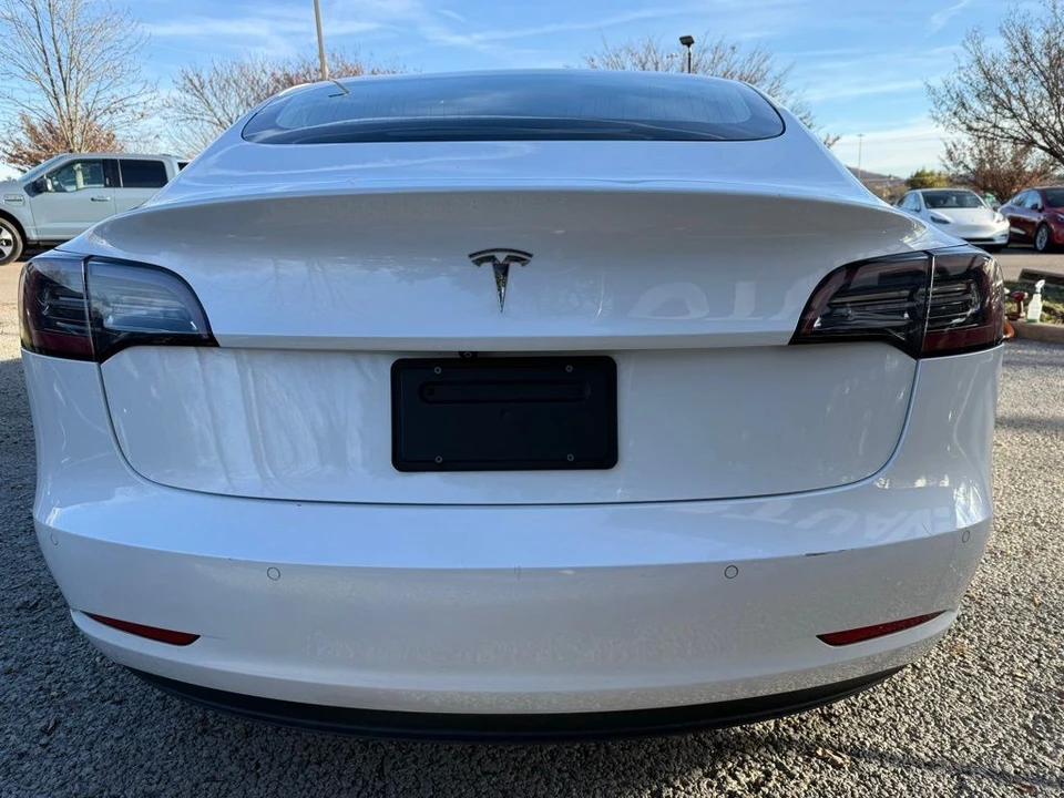 2019 Tesla Model 3 - Image 5 of 11