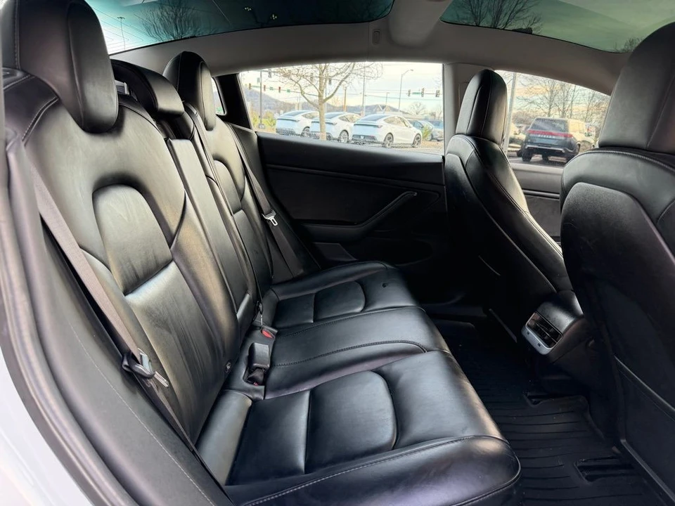 2019 Tesla Model 3 - Image 15 of 17