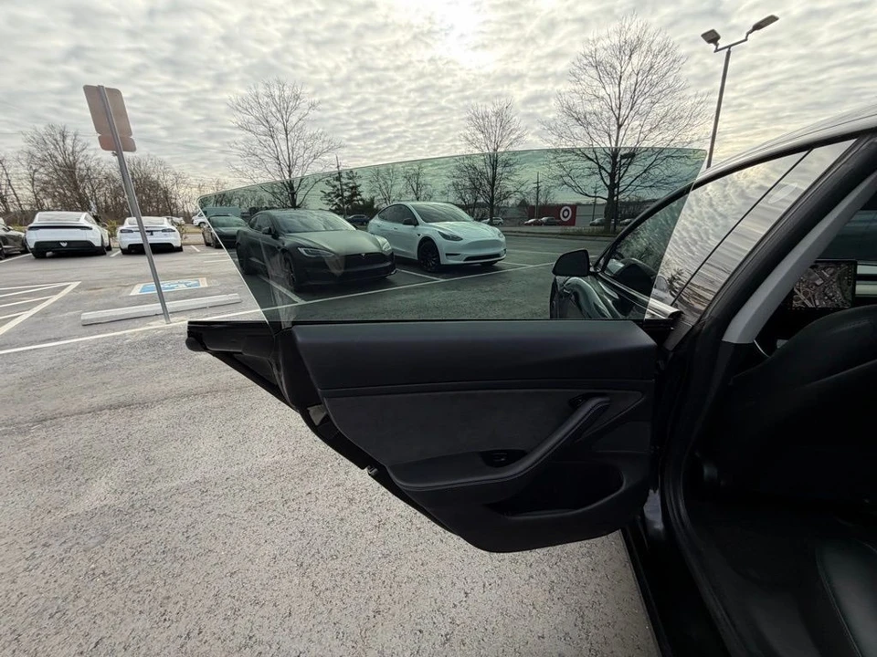 2019 Tesla Model 3 - Image 9 of 16