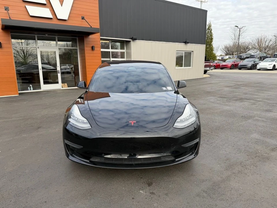 2019 Tesla Model 3 - Image 2 of 15