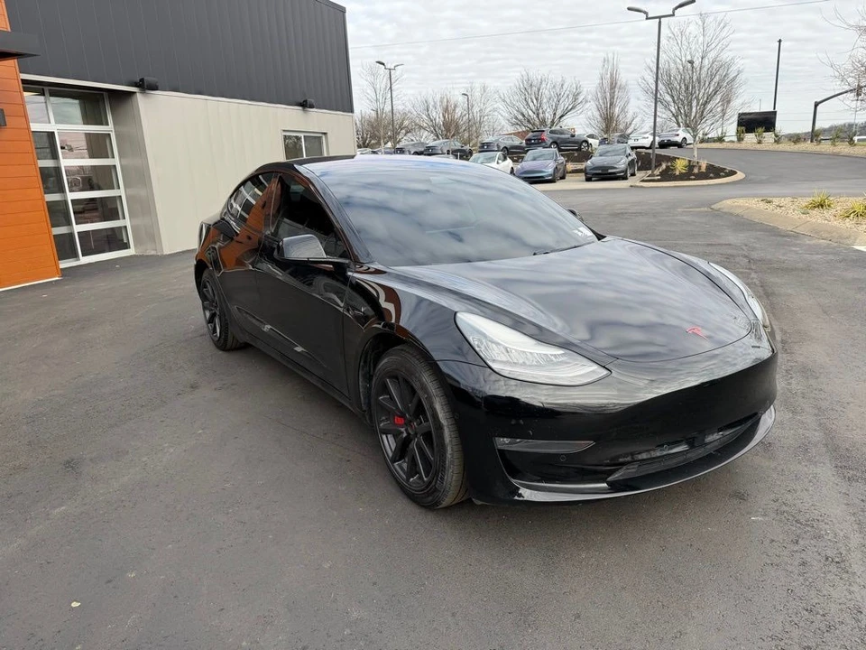 2019 Tesla Model 3 - Image 3 of 16