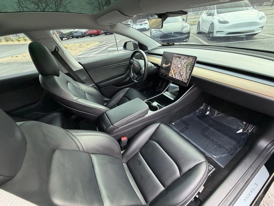 2019 Tesla Model 3 - Image 12 of 16