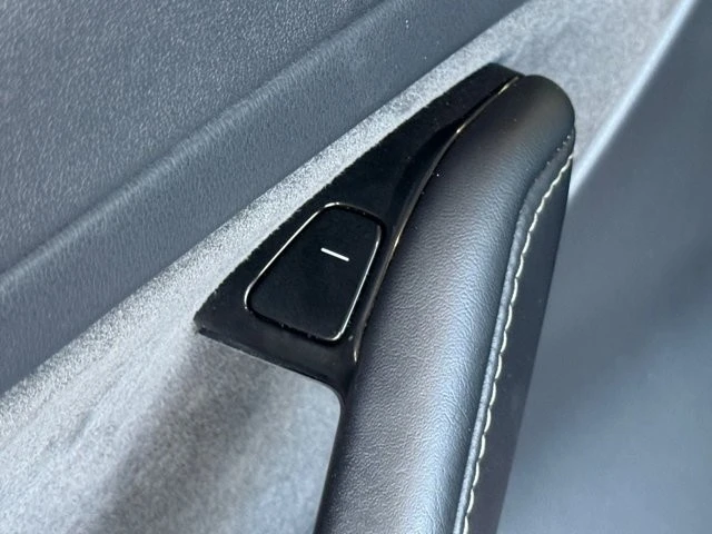 2019 Tesla Model 3 - Image 17 of 31