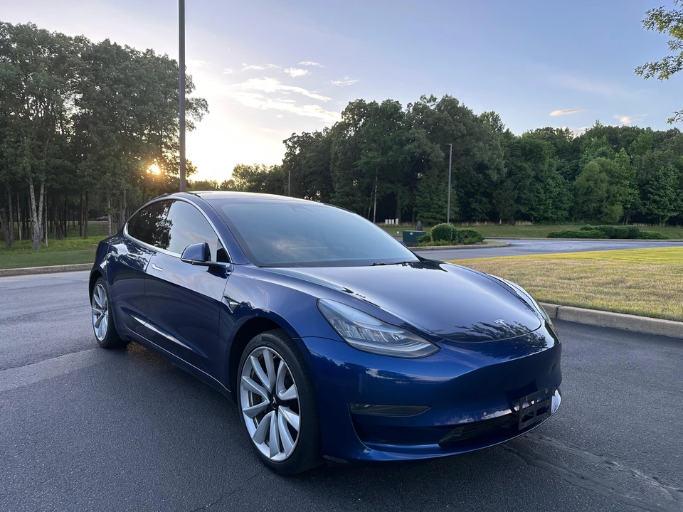 2019 Tesla Model 3 - Image 14 of 31