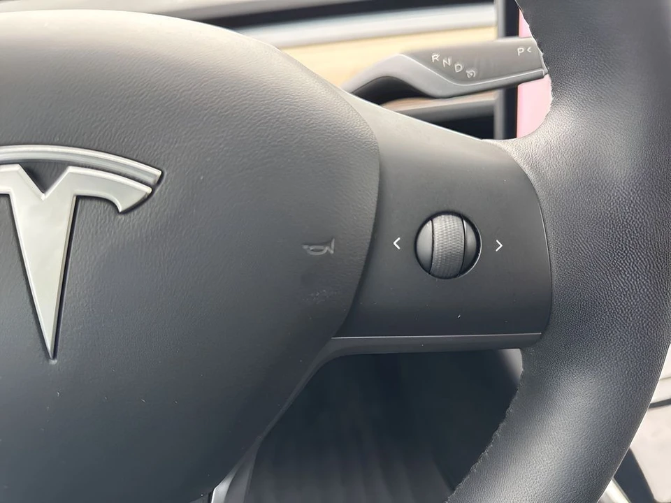 2019 Tesla Model 3 - Image 17 of 21
