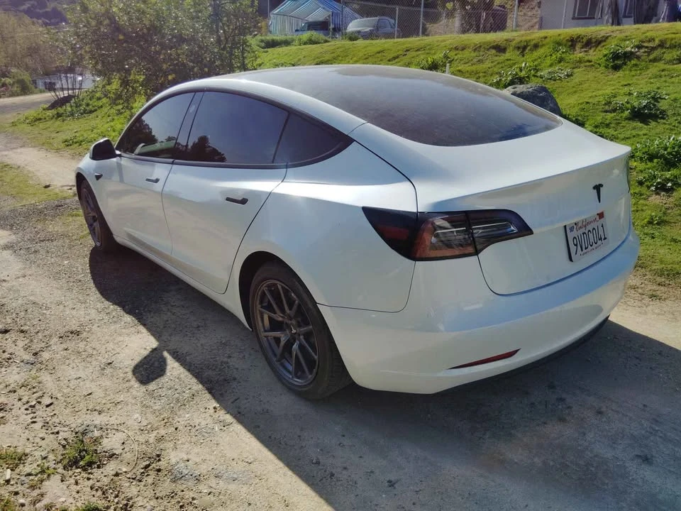 2019 Tesla Model 3 - Image 5 of 8