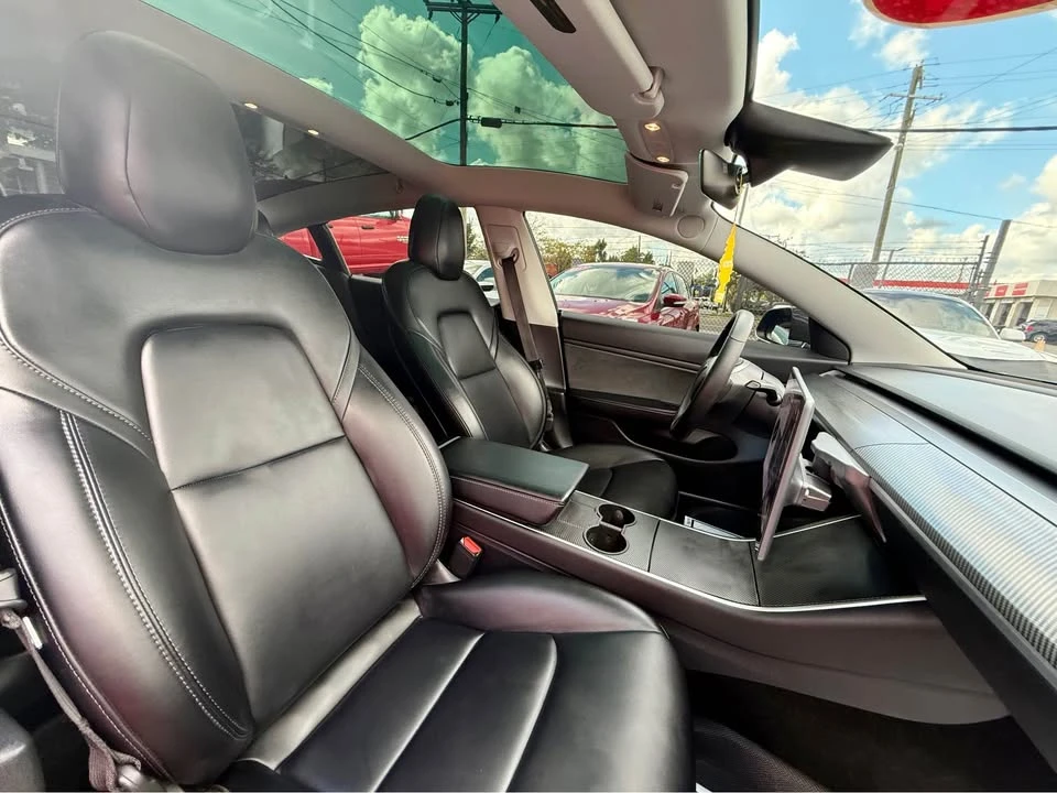 2019 Tesla Model 3 - Image 17 of 19