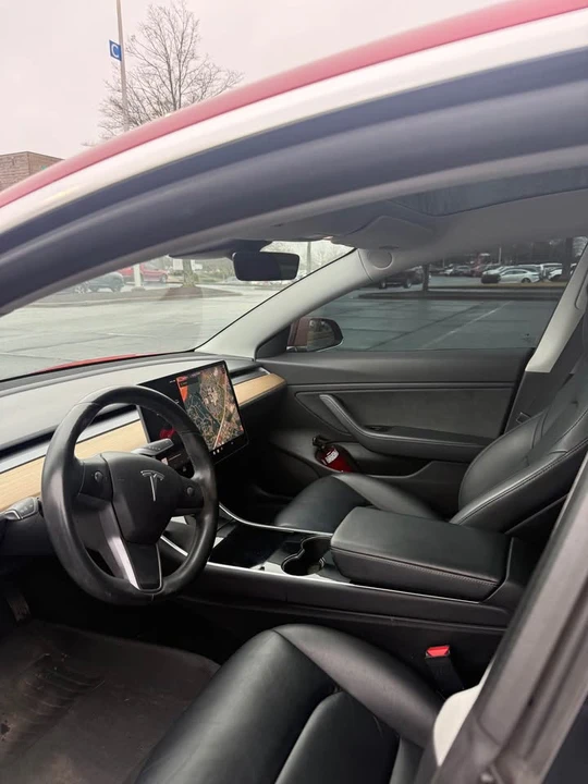 2019 Tesla Model 3 - Image 2 of 5