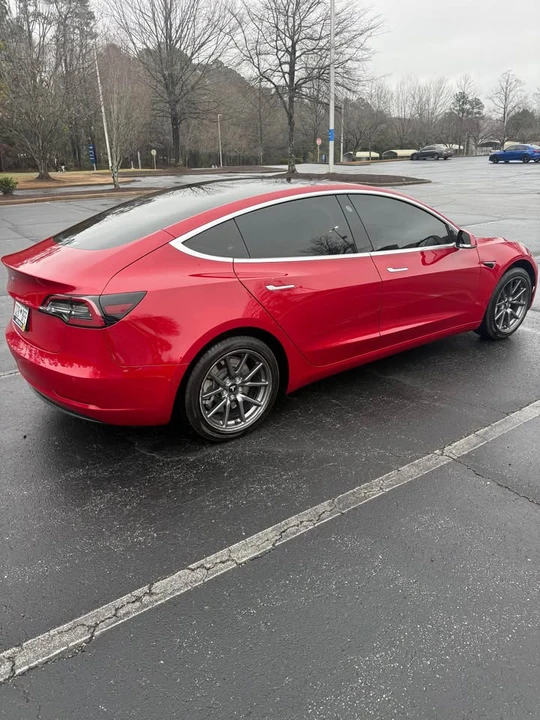 2019 Tesla Model 3 - Image 4 of 5