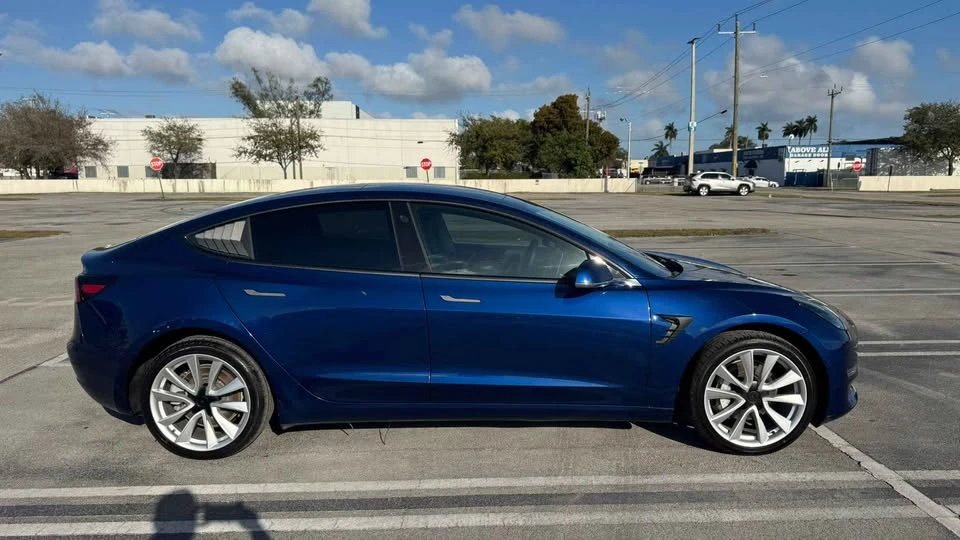 2019 Tesla Model 3 - Image 7 of 12