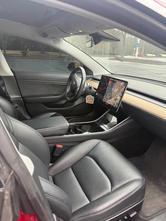 2019 Tesla Model 3 - Image 3 of 5