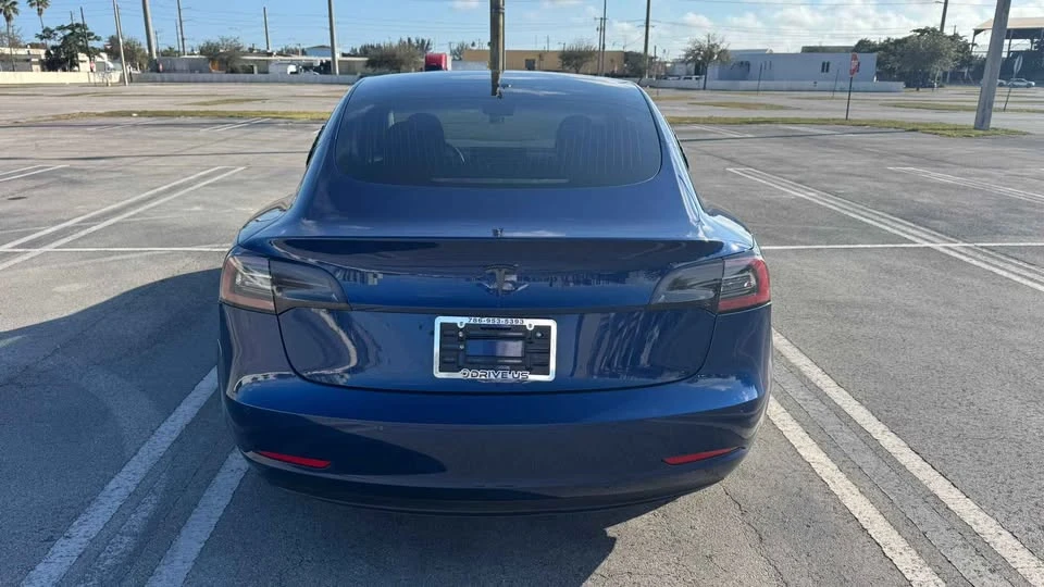 2019 Tesla Model 3 - Image 4 of 12