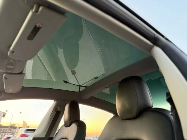 2019 Tesla Model 3 - Image 18 of 21