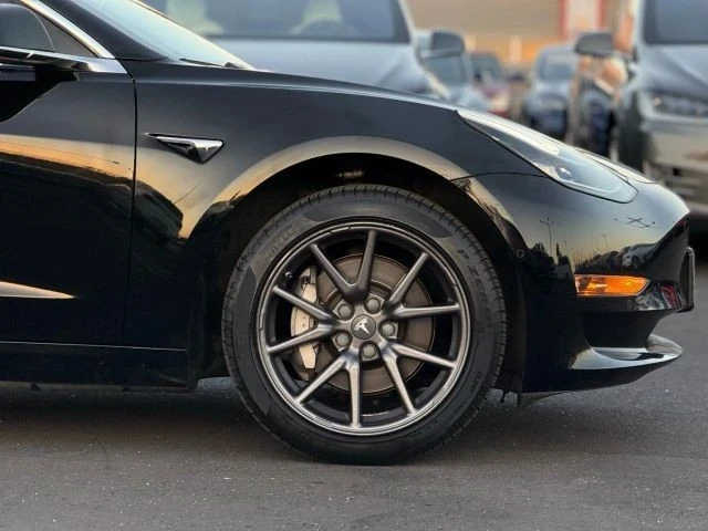 2019 Tesla Model 3 - Image 7 of 12