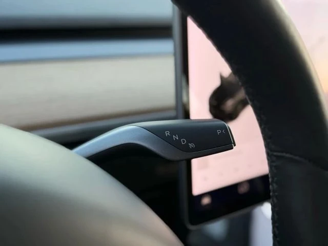 2019 Tesla Model 3 - Image 19 of 21