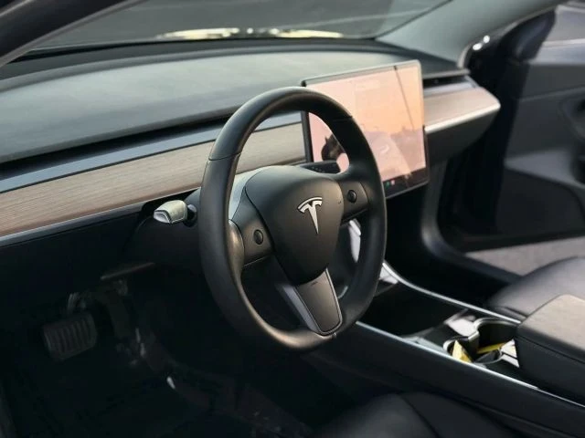 2019 Tesla Model 3 - Image 17 of 21