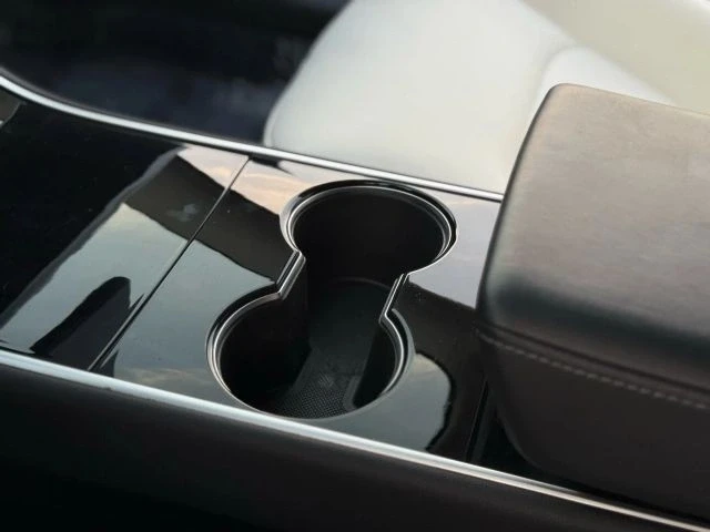 2019 Tesla Model 3 - Image 18 of 21